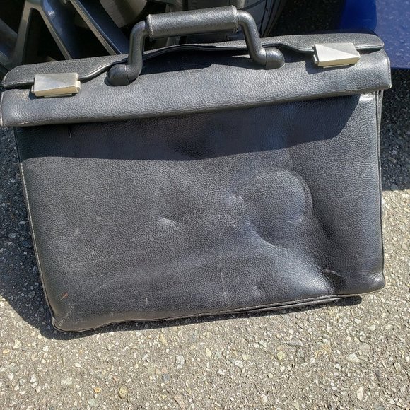 Black Leather Briefcase (Men) - Picture 7 of 8